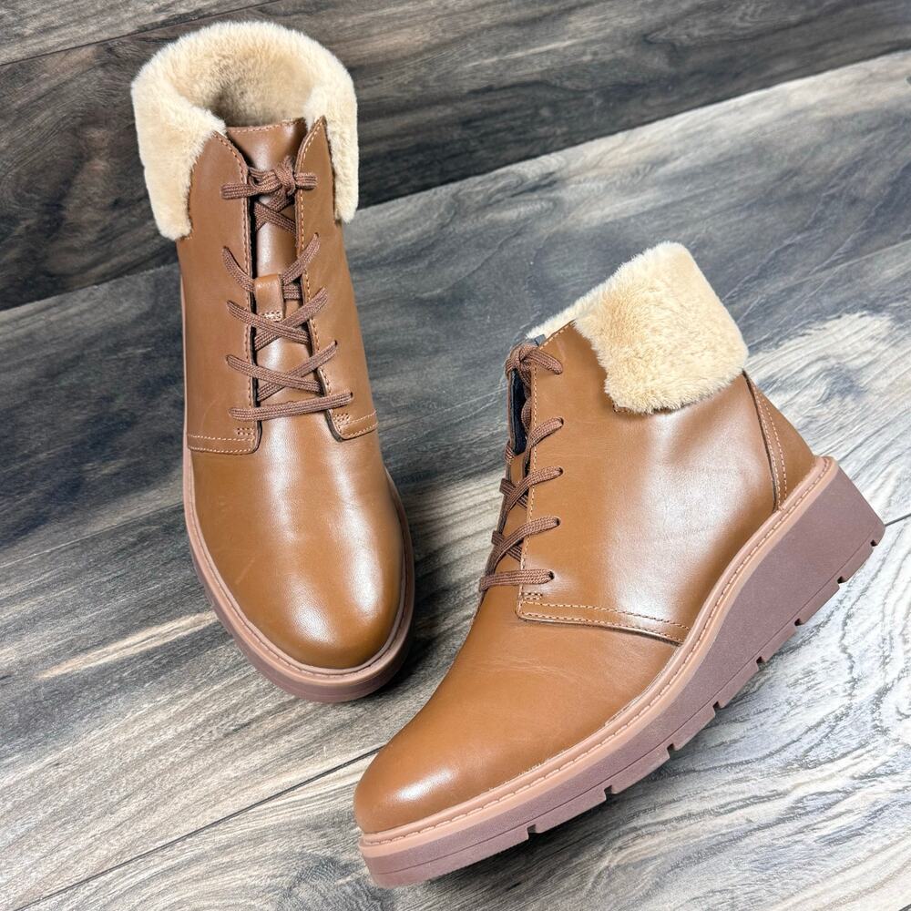 Clarks Andie Mae 9M Leather Faux Fur Cuff Comfort Ankle Booties Tan Brown